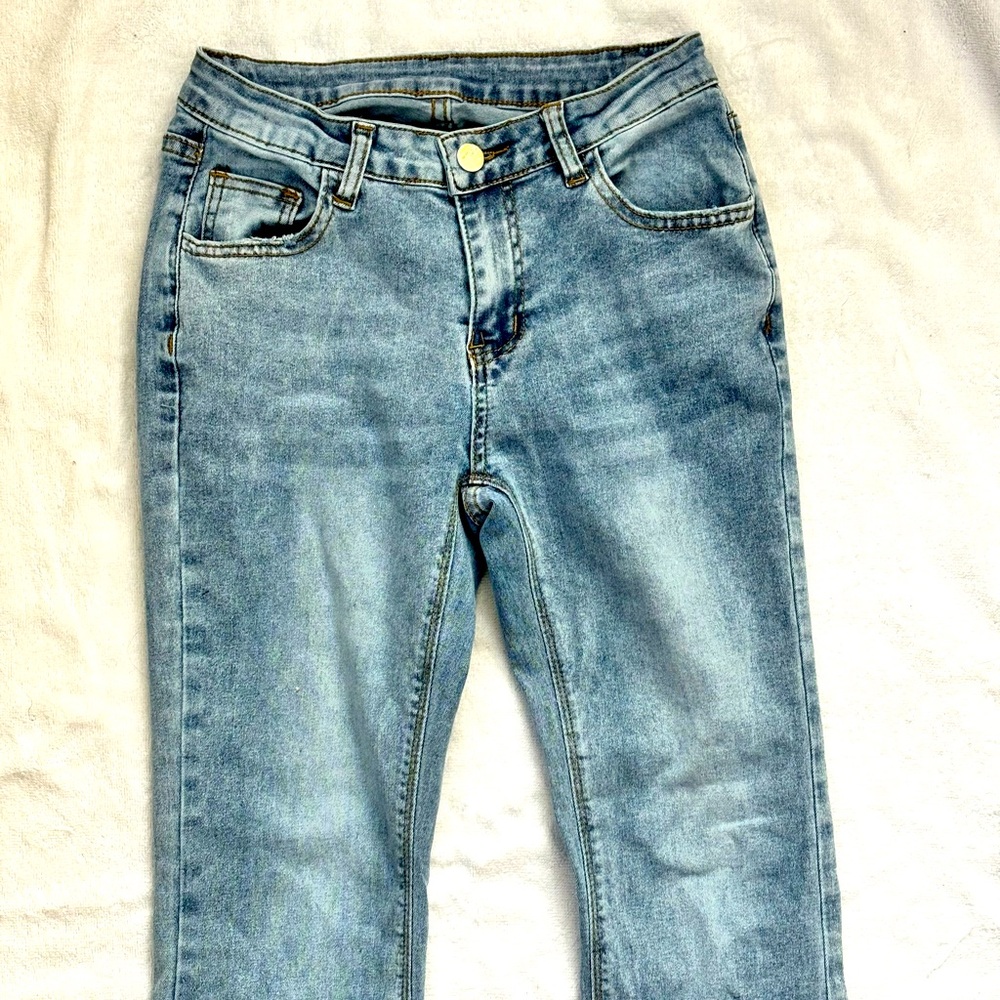 Low Rise - Light Blue Boot Cut Jeans BARLEY WORN Size US 4 Small